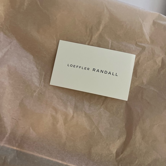 NIB Loeffler Randall Camellia Pleated Pearl White Bow Heels Sandals 9.5 $395 - Picture 6 of 6